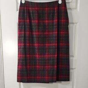 Vintage Pendleton Classic Red and Black Tartan Plaid Pencil Skirt - Small